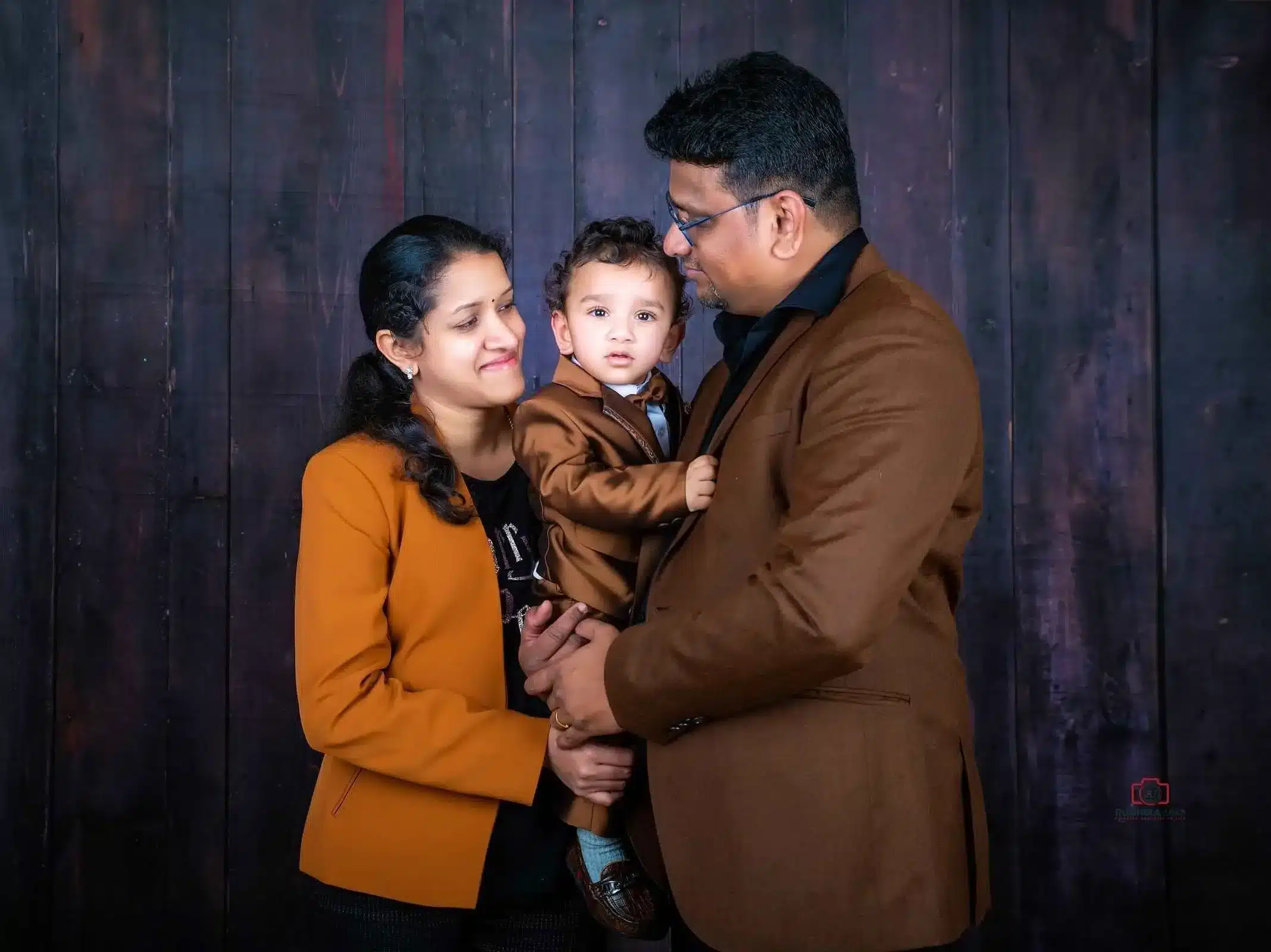 Memorable family portraits captured by a talented Wellington photographer