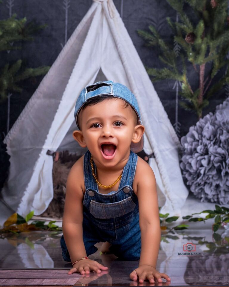 Creative cake smash photography capturing precious moments of celebration