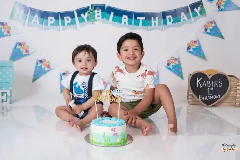 Captivating cake smash portraits sure to bring a smile to your face